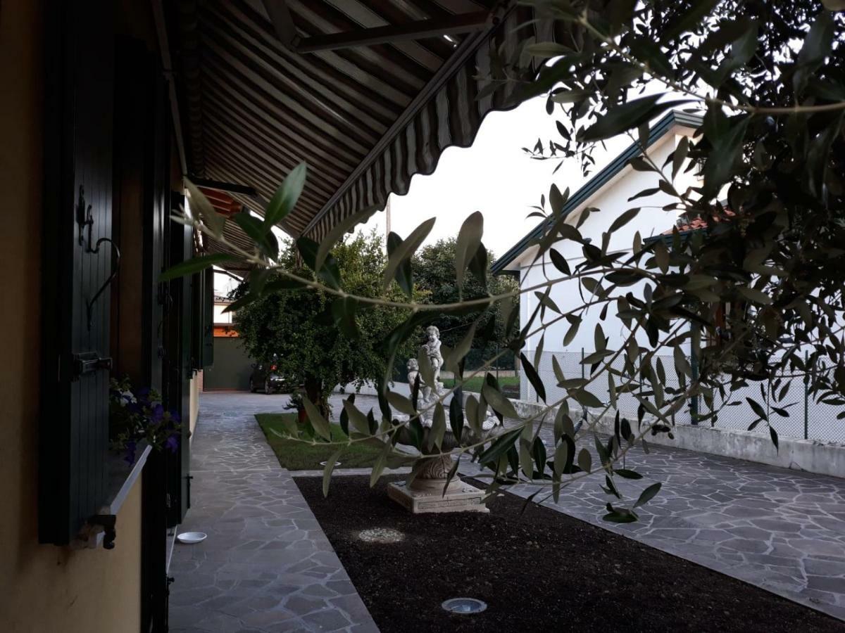 Villa Loredana Elegant Villa With Private Bathroom Spinea Exterior foto
